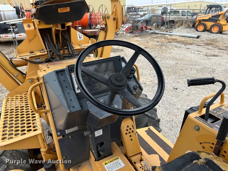 image for item DQ5061 1995 Case 560  trencher