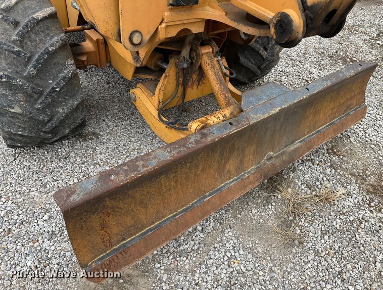 image for item DQ5061 1995 Case 560  trencher