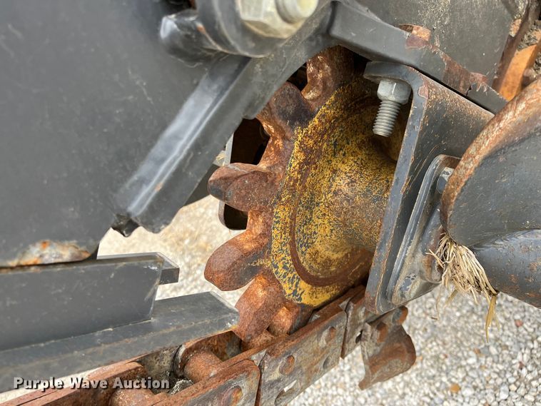 image for item DQ5061 1995 Case 560  trencher