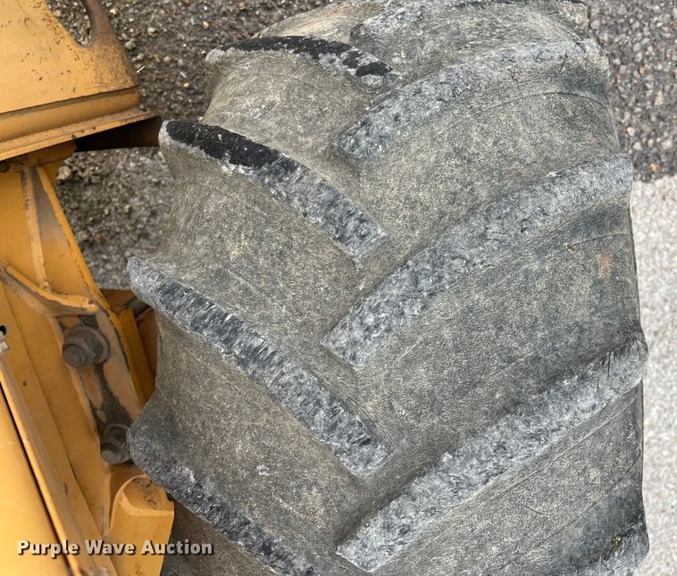 image for item DQ5061 1995 Case 560  trencher