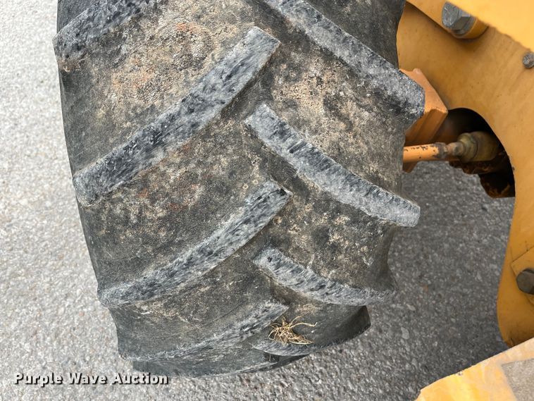 image for item DQ5061 1995 Case 560  trencher