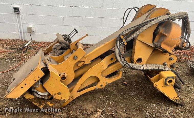 image for item DQ5061 1995 Case 560  trencher