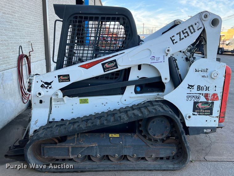 image for item DS2638 2017 Bobcat T770  tracked skid steer loader