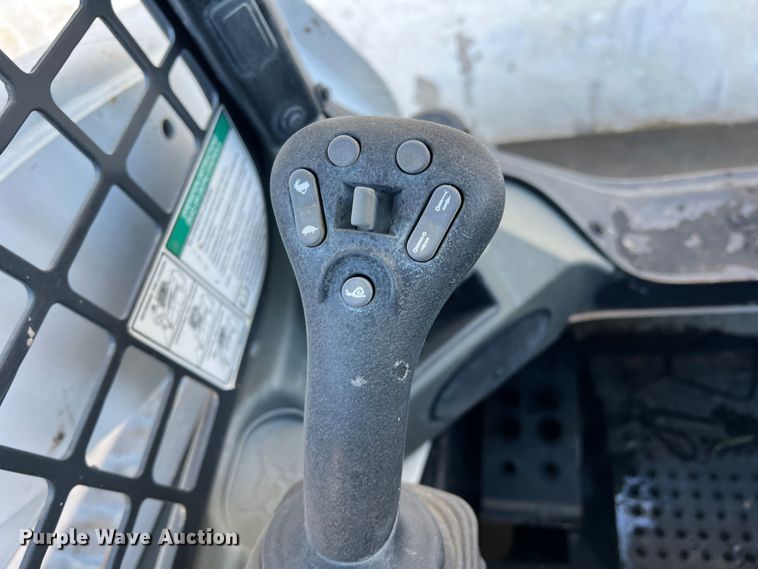 image for item DS2638 2017 Bobcat T770  tracked skid steer loader