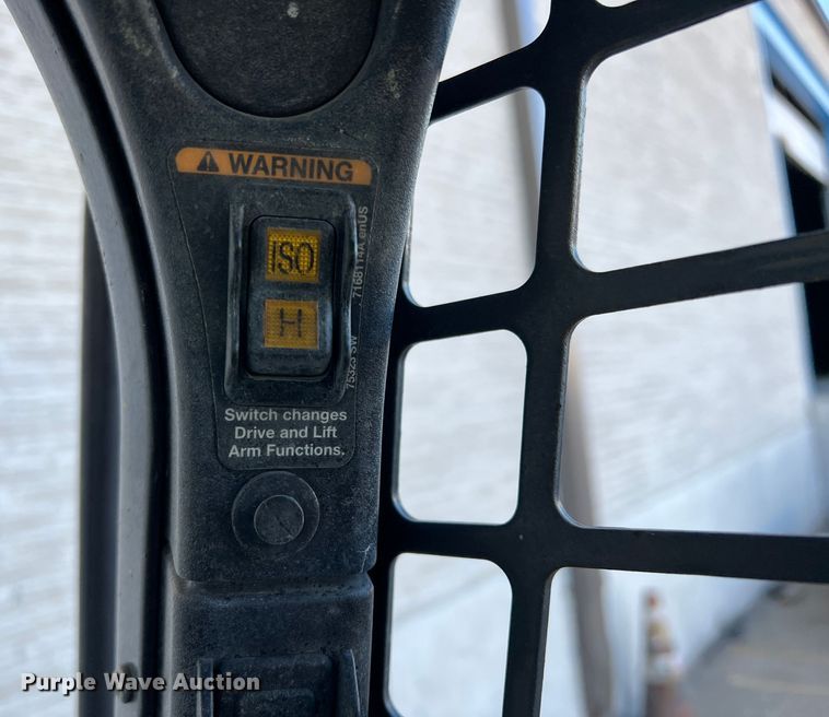 image for item DS2638 2017 Bobcat T770  tracked skid steer loader