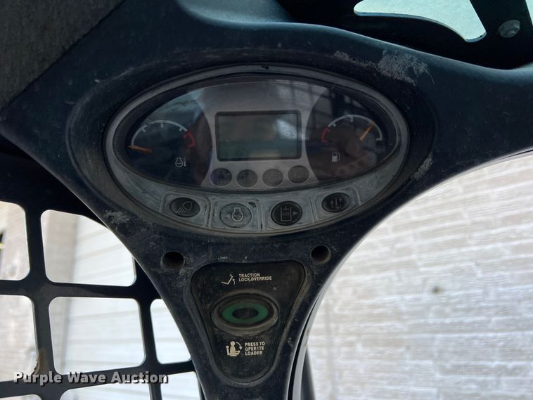 image for item DS2638 2017 Bobcat T770  tracked skid steer loader