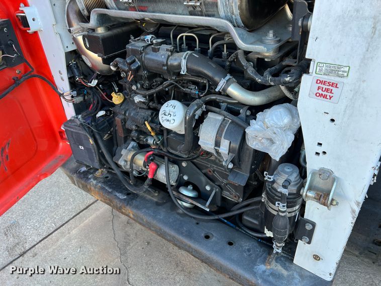 image for item DS2638 2017 Bobcat T770  tracked skid steer loader