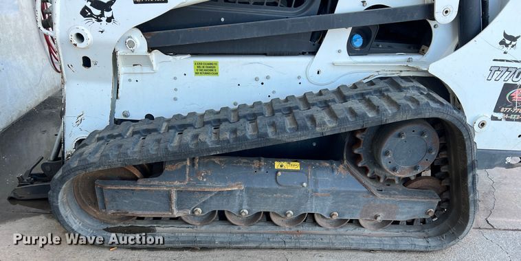 image for item DS2638 2017 Bobcat T770  tracked skid steer loader