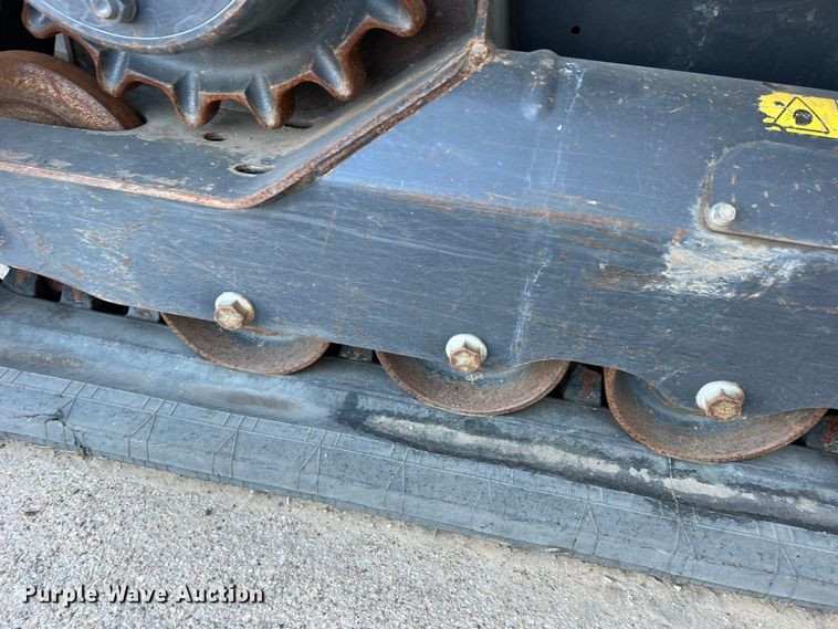 image for item DS2638 2017 Bobcat T770  tracked skid steer loader