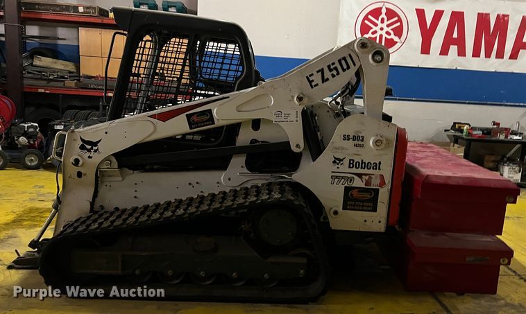 image for item DS2639 2017 Bobcat T770  tracked skid steer loader