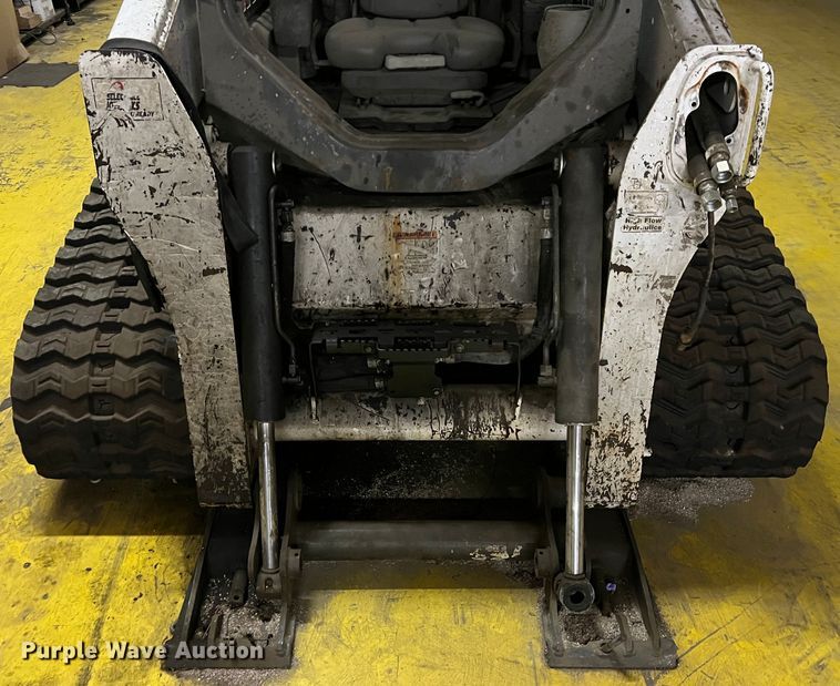 image for item DS2639 2017 Bobcat T770  tracked skid steer loader