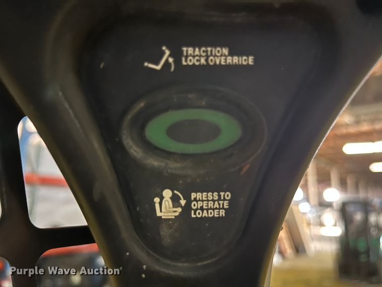 image for item DS2639 2017 Bobcat T770  tracked skid steer loader