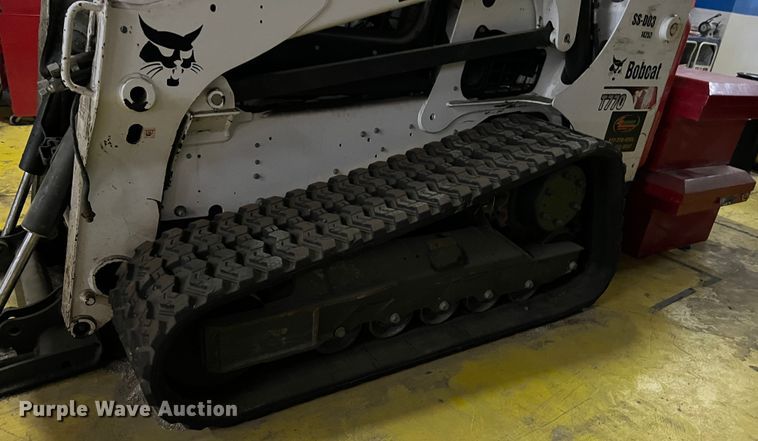 image for item DS2639 2017 Bobcat T770  tracked skid steer loader