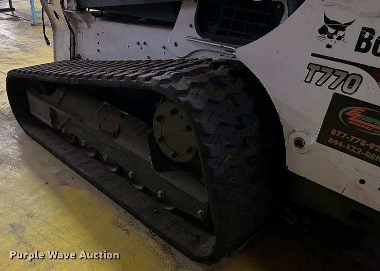 image for item DS2639 2017 Bobcat T770  tracked skid steer loader