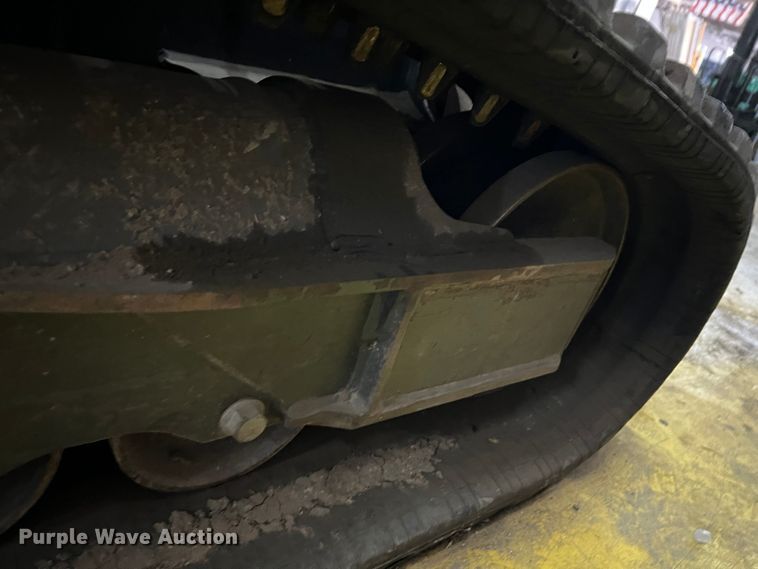 image for item DS2639 2017 Bobcat T770  tracked skid steer loader