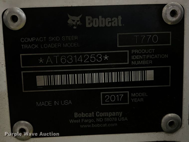 image for item DS2639 2017 Bobcat T770  tracked skid steer loader