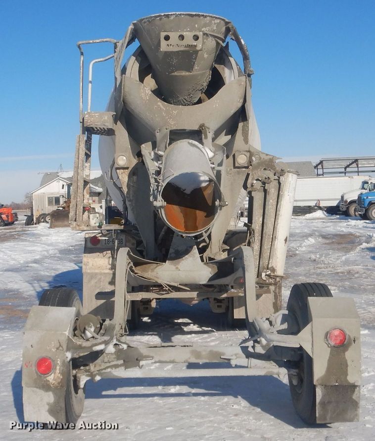 image for item HQ9568 1996 Mack RD690S  ready mix truck