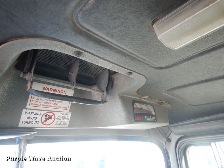 image for item HQ9568 1996 Mack RD690S  ready mix truck