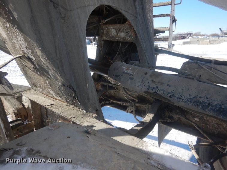 image for item HQ9568 1996 Mack RD690S  ready mix truck