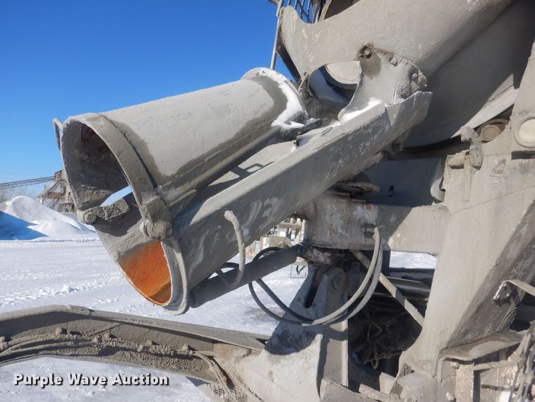 image for item HQ9568 1996 Mack RD690S  ready mix truck