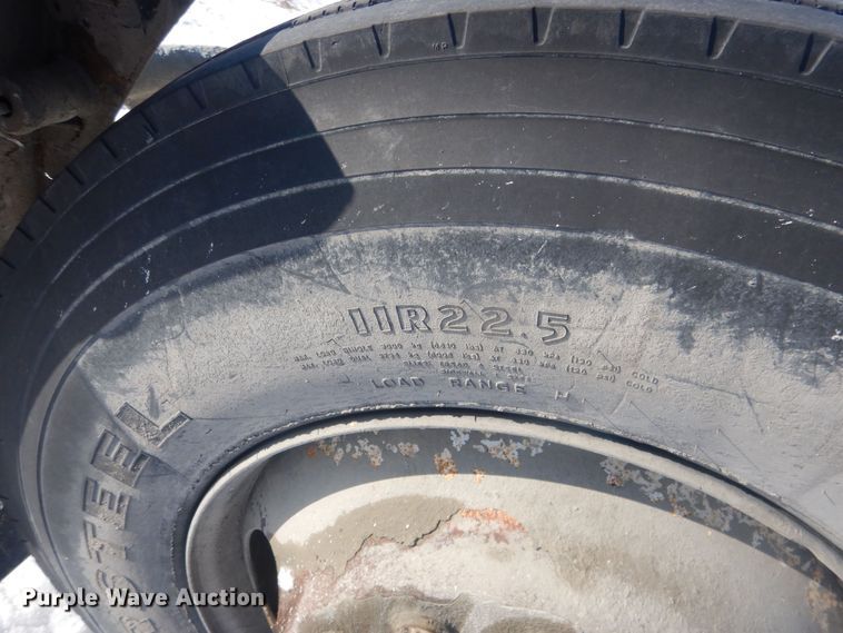 image for item HQ9568 1996 Mack RD690S  ready mix truck