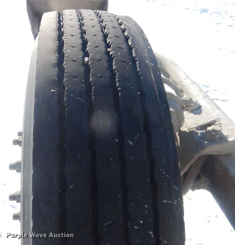 image for item HQ9568 1996 Mack RD690S  ready mix truck