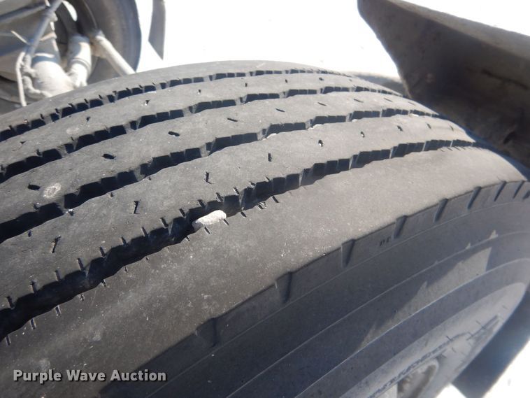 image for item HQ9568 1996 Mack RD690S  ready mix truck