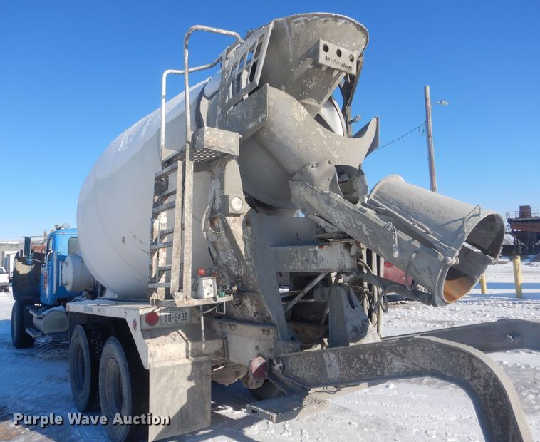 image for item HQ9568 1996 Mack RD690S  ready mix truck