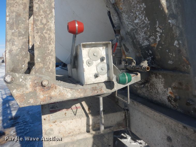 image for item HQ9568 1996 Mack RD690S  ready mix truck