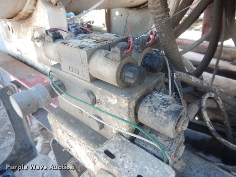 image for item HQ9568 1996 Mack RD690S  ready mix truck