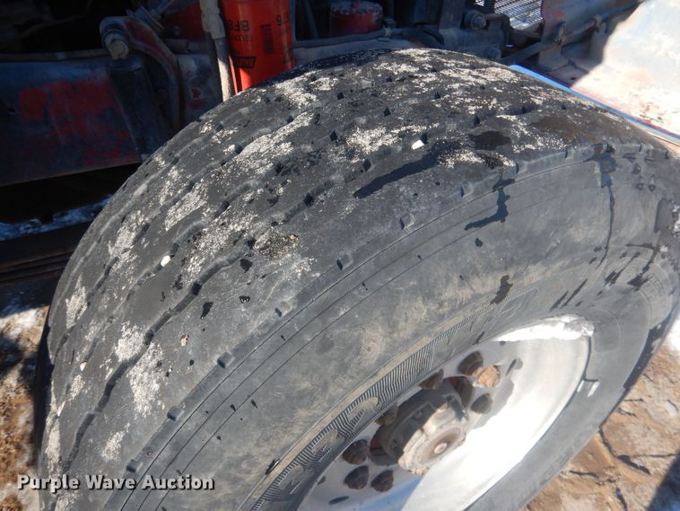 image for item HQ9568 1996 Mack RD690S  ready mix truck