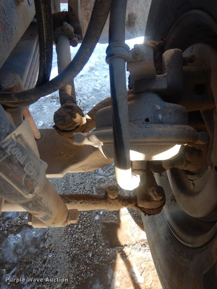 image for item HQ9568 1996 Mack RD690S  ready mix truck