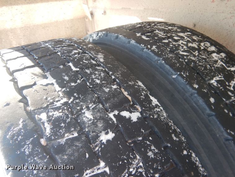 image for item HQ9568 1996 Mack RD690S  ready mix truck