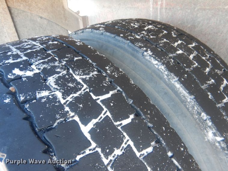 image for item HQ9568 1996 Mack RD690S  ready mix truck