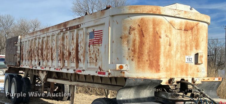 image for item ID9363 1990 Lufkin LWD 31  end dump trailer