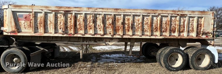 image for item ID9363 1990 Lufkin LWD 31  end dump trailer