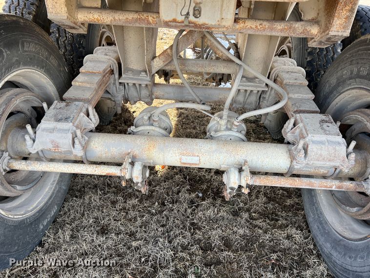 image for item ID9363 1990 Lufkin LWD 31  end dump trailer