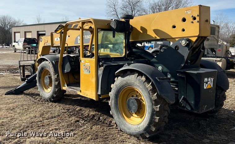 image for item ID9364 2010 Caterpillar TL943  telehandler