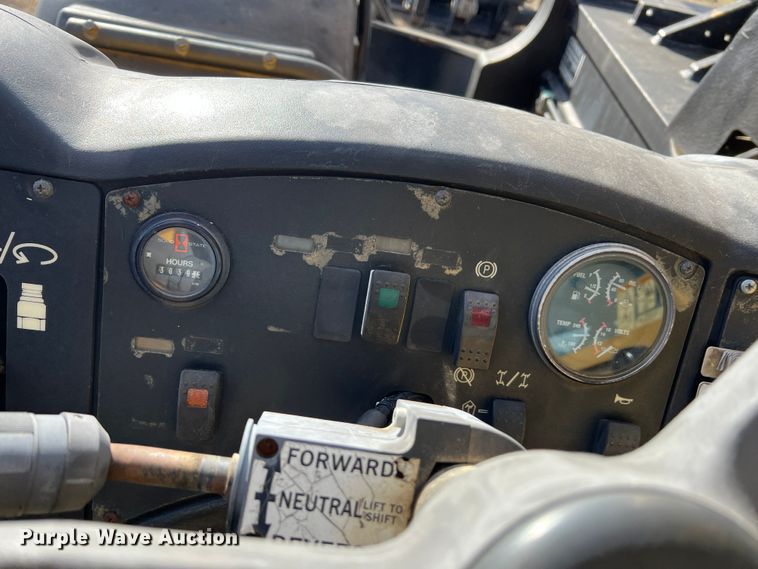 image for item ID9364 2010 Caterpillar TL943  telehandler