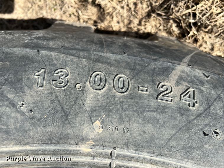 image for item ID9364 2010 Caterpillar TL943  telehandler