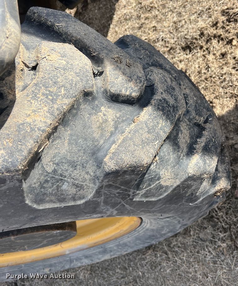 image for item ID9364 2010 Caterpillar TL943  telehandler