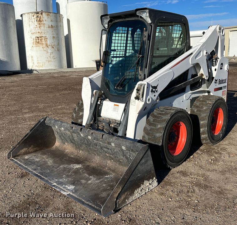 image for item JD9621 2016 Bobcat S650  skid steer loader
