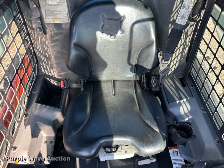 image for item JD9621 2016 Bobcat S650  skid steer loader