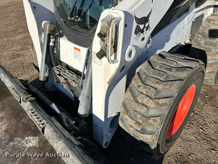 image for item JD9621 2016 Bobcat S650  skid steer loader