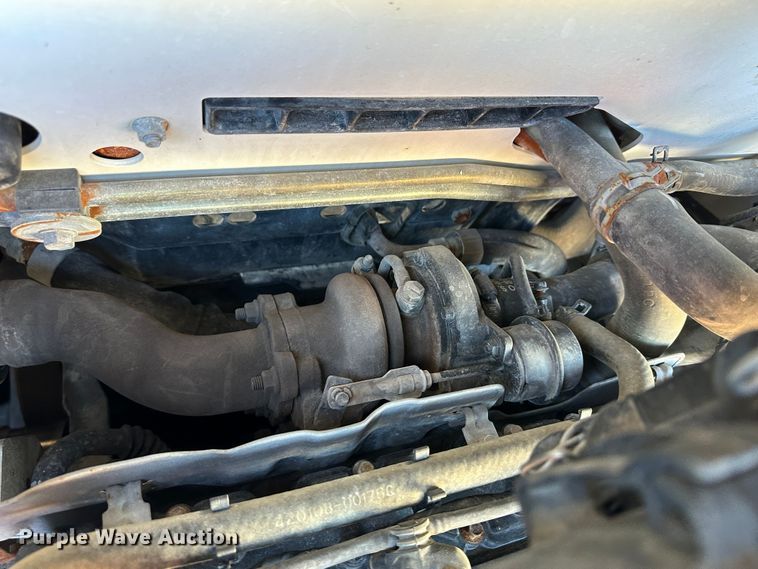 image for item JD9621 2016 Bobcat S650  skid steer loader