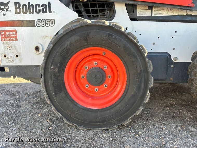 image for item JD9621 2016 Bobcat S650  skid steer loader