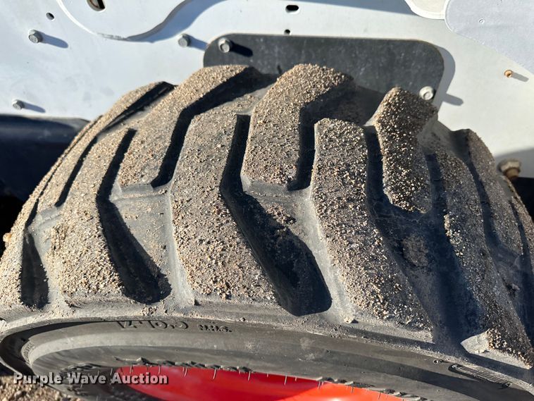 image for item JD9621 2016 Bobcat S650  skid steer loader