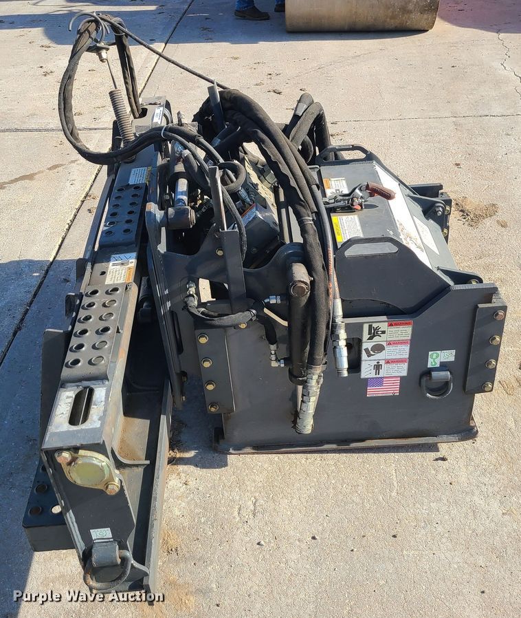 image for item JG9556 Roadhog PCP18EHSG5  skid steer cold planer