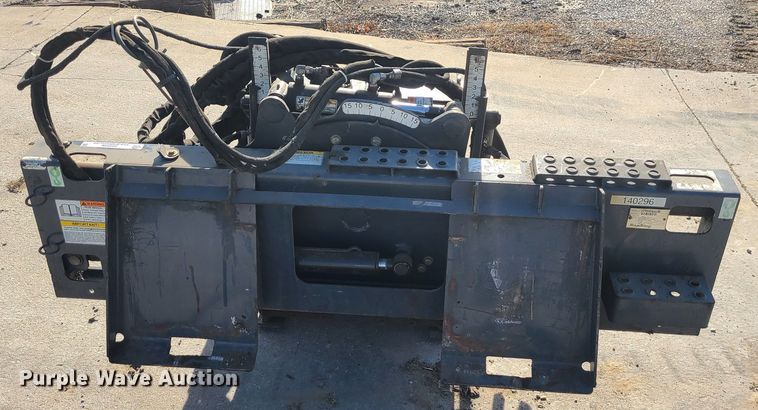 image for item JG9556 Roadhog PCP18EHSG5  skid steer cold planer