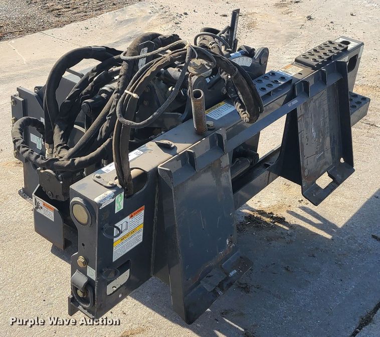 image for item JG9556 Roadhog PCP18EHSG5  skid steer cold planer